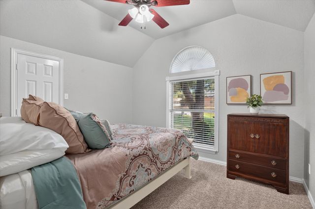 9216 Hanging Moss Drive, Granbury, TX 76049