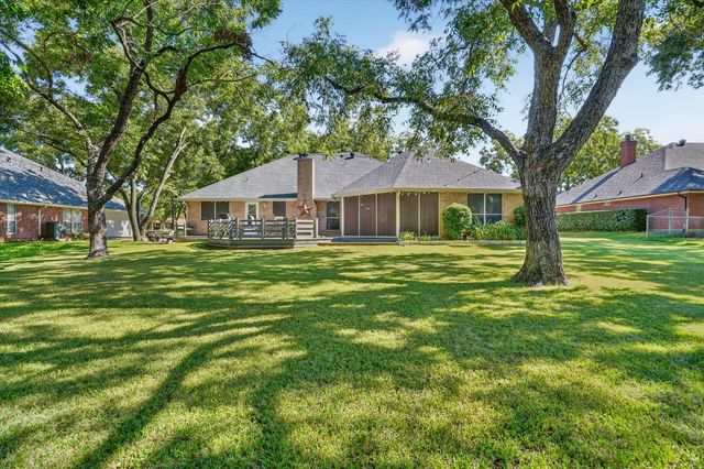 9216 Hanging Moss Drive, Granbury, TX 76049