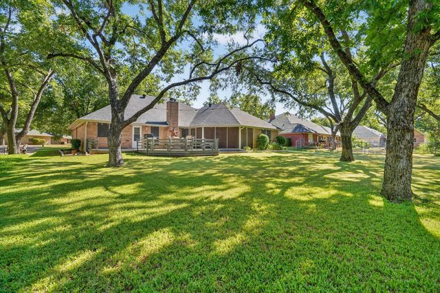 9216 Hanging Moss Drive, Granbury, TX 76049