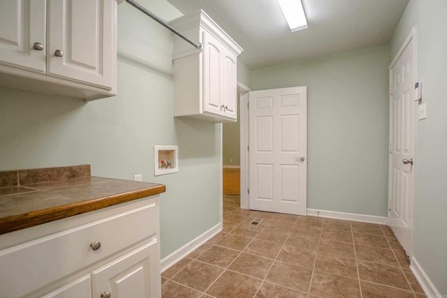 1610 Vanderbuilt Circle, Benton, AR 72015