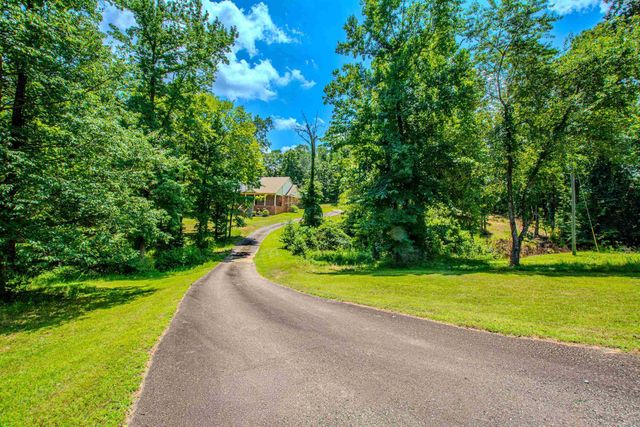 1610 Vanderbuilt Circle, Benton, AR 72015