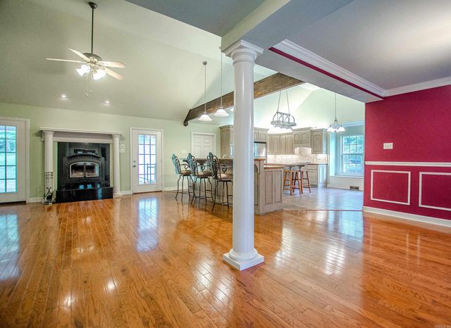 1610 Vanderbuilt Circle, Benton, AR 72015
