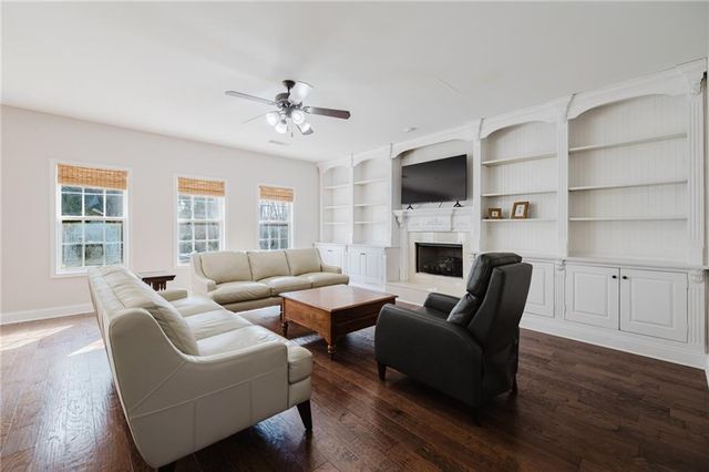 4783 Austin Hills Drive, Suwanee, GA 30024