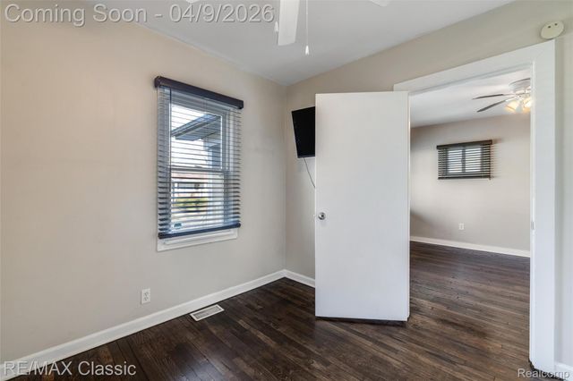 2040 Symes Street, Ferndale, MI 48220