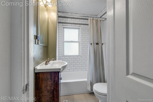 2040 Symes Street, Ferndale, MI 48220