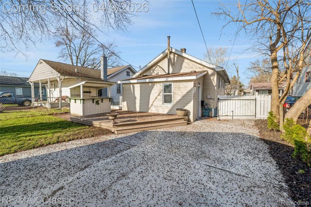 2040 Symes Street, Ferndale, MI 48220