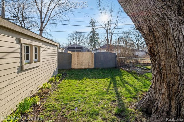 2040 Symes Street, Ferndale, MI 48220