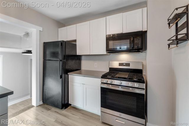 2040 Symes Street, Ferndale, MI 48220