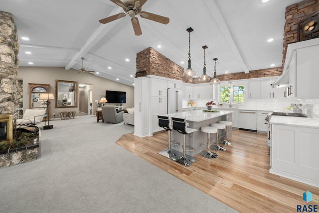 48156 268th St Street, Brandon, SD 57005