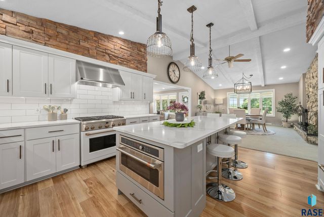 48156 268th St Street, Brandon, SD 57005