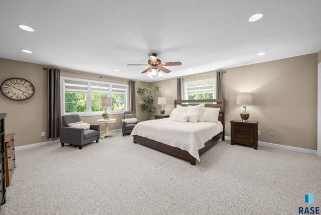 48156 268th St Street, Brandon, SD 57005