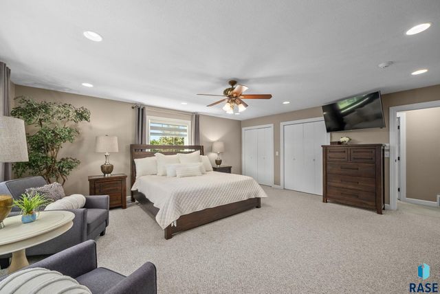 48156 268th St Street, Brandon, SD 57005