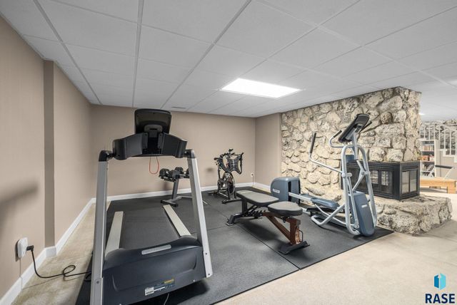 48156 268th St Street, Brandon, SD 57005