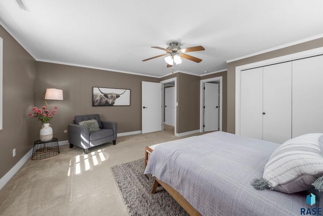 48156 268th St Street, Brandon, SD 57005