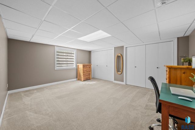 48156 268th St Street, Brandon, SD 57005