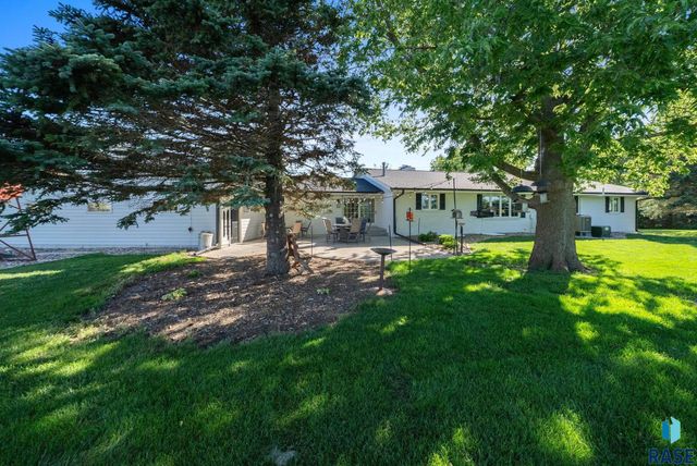 48156 268th St Street, Brandon, SD 57005