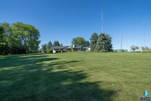 48156 268th St Street, Brandon, SD 57005