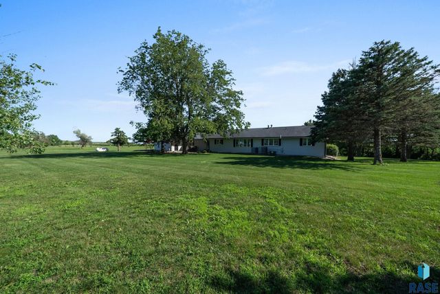 48156 268th St Street, Brandon, SD 57005