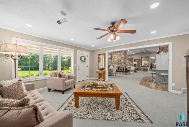 48156 268th St Street, Brandon, SD 57005