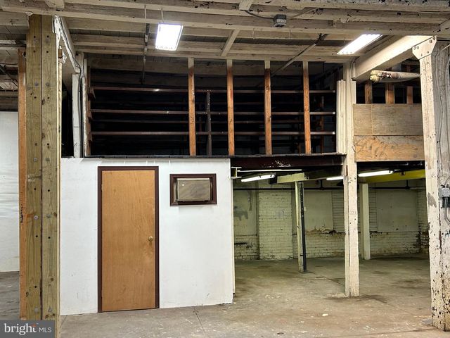 3521 F ST, Philadelphia, PA 19134