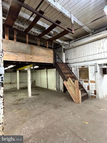 3521 F ST, Philadelphia, PA 19134
