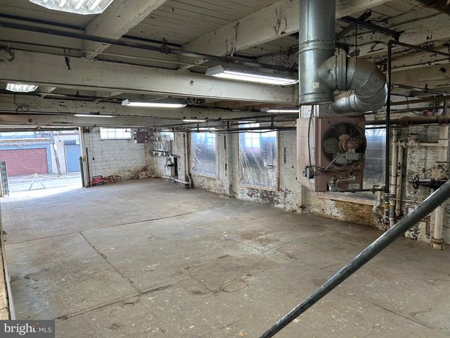 3521 F ST, Philadelphia, PA 19134
