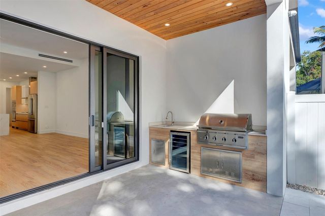 812 SE 12th Street 812, Fort Lauderdale, FL 33316