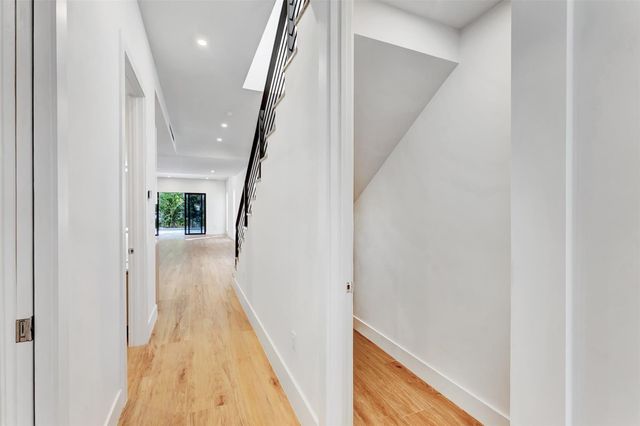 812 SE 12th Street 812, Fort Lauderdale, FL 33316