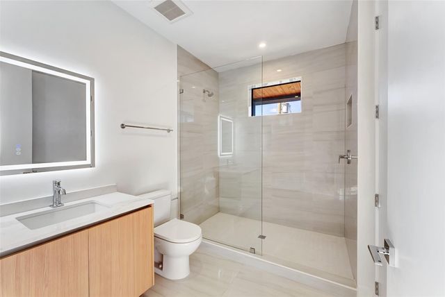 812 SE 12th Street 812, Fort Lauderdale, FL 33316