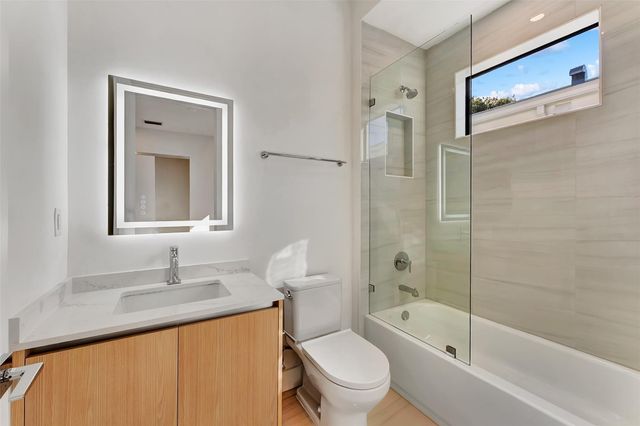 812 SE 12th Street 812, Fort Lauderdale, FL 33316