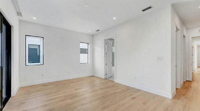 812 SE 12th Street 812, Fort Lauderdale, FL 33316