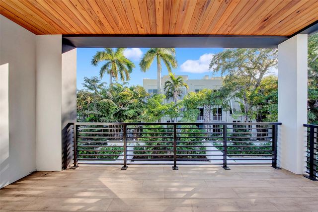 812 SE 12th Street 812, Fort Lauderdale, FL 33316