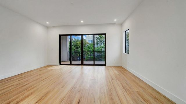 812 SE 12th Street 812, Fort Lauderdale, FL 33316