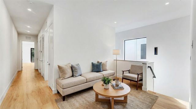 812 SE 12th Street 812, Fort Lauderdale, FL 33316