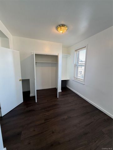 513 Chestnut Street, Brooklyn, NY 11208