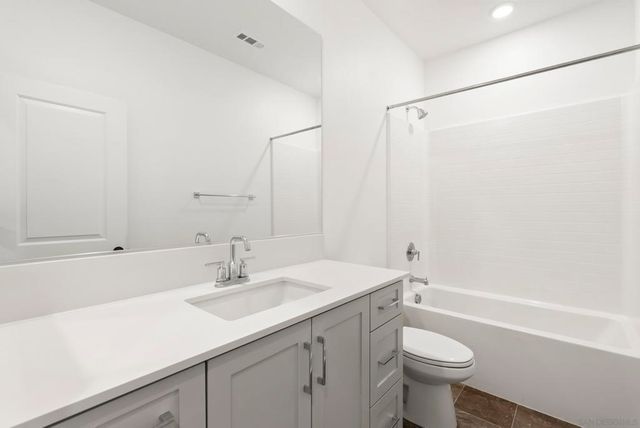1216 Sunrise Vw 103, San Marcos, CA 92078