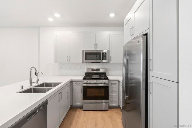 1216 Sunrise Vw 103, San Marcos, CA 92078