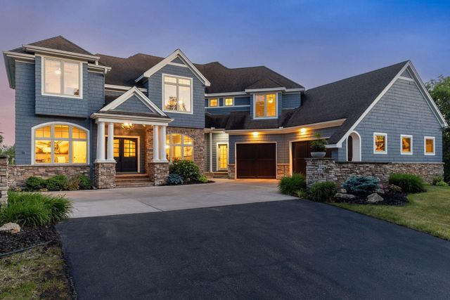 21670 Monterey Avenue, Lakeville, MN 55044