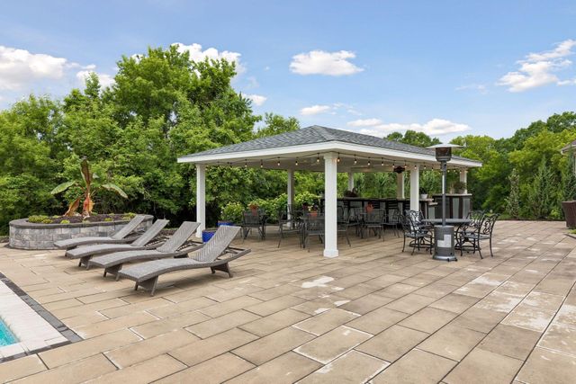 21670 Monterey Avenue, Lakeville, MN 55044