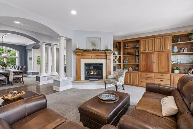 21670 Monterey Avenue, Lakeville, MN 55044