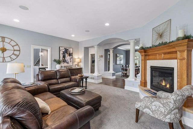 21670 Monterey Avenue, Lakeville, MN 55044