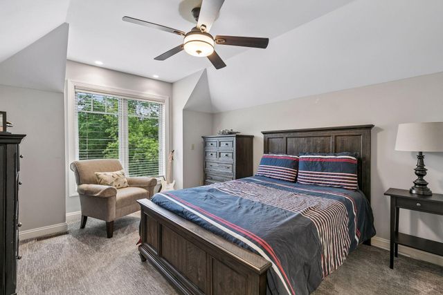 21670 Monterey Avenue, Lakeville, MN 55044