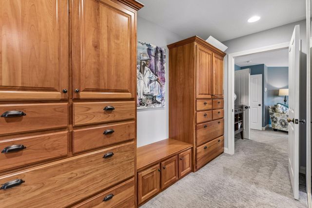 21670 Monterey Avenue, Lakeville, MN 55044