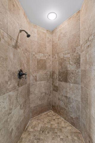 21670 Monterey Avenue, Lakeville, MN 55044