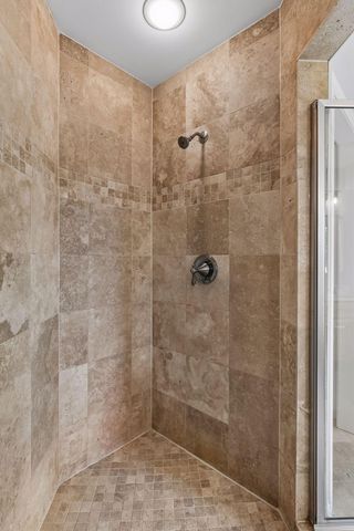 21670 Monterey Avenue, Lakeville, MN 55044