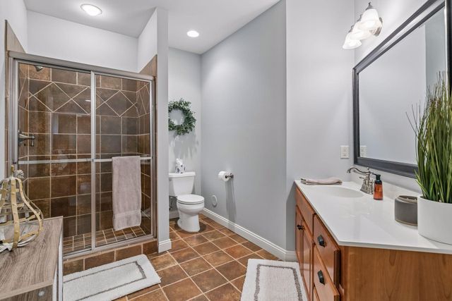 21670 Monterey Avenue, Lakeville, MN 55044