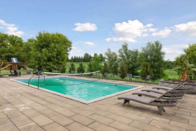 21670 Monterey Avenue, Lakeville, MN 55044