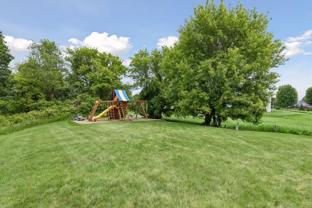 21670 Monterey Avenue, Lakeville, MN 55044