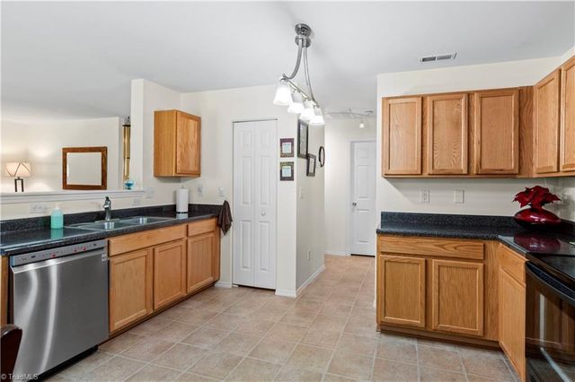 4533 Vernon Farms Boulevard, Kernersville, NC 27284