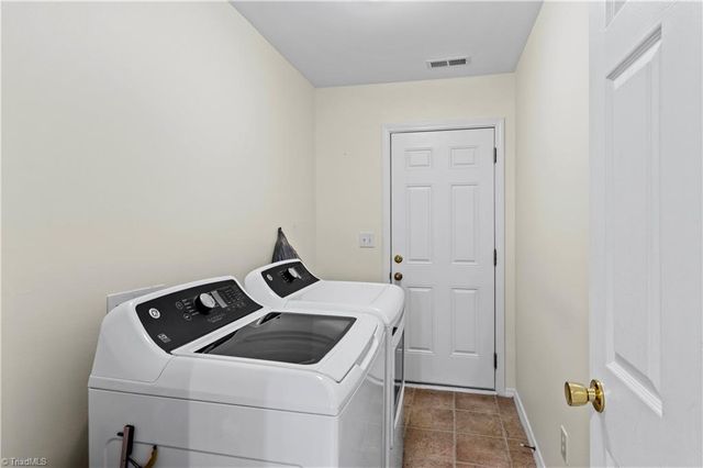 4533 Vernon Farms Boulevard, Kernersville, NC 27284